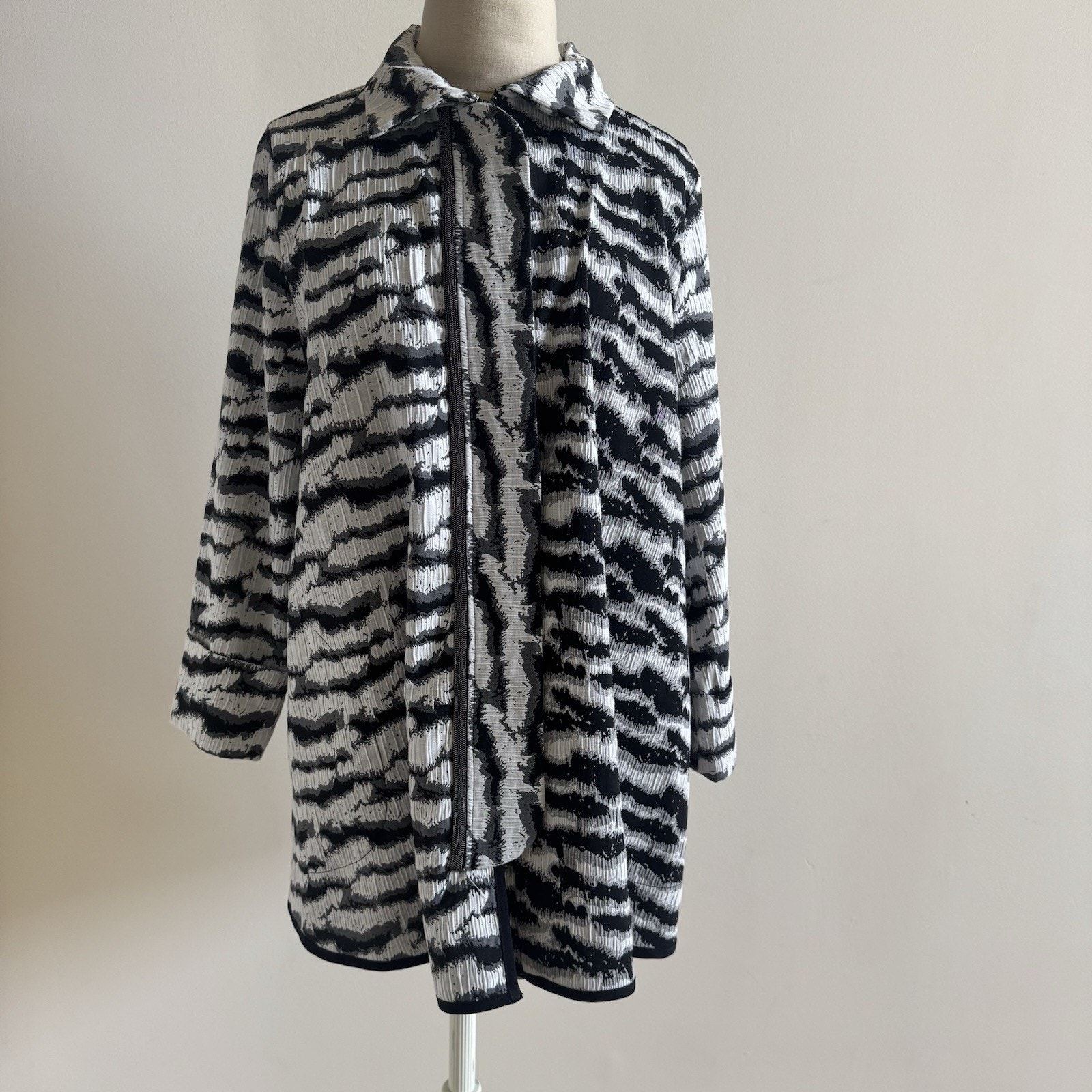 Ic By Connie K Zebra Trapeze Swing Jacket Womens L Metallic Textured Lagenlook